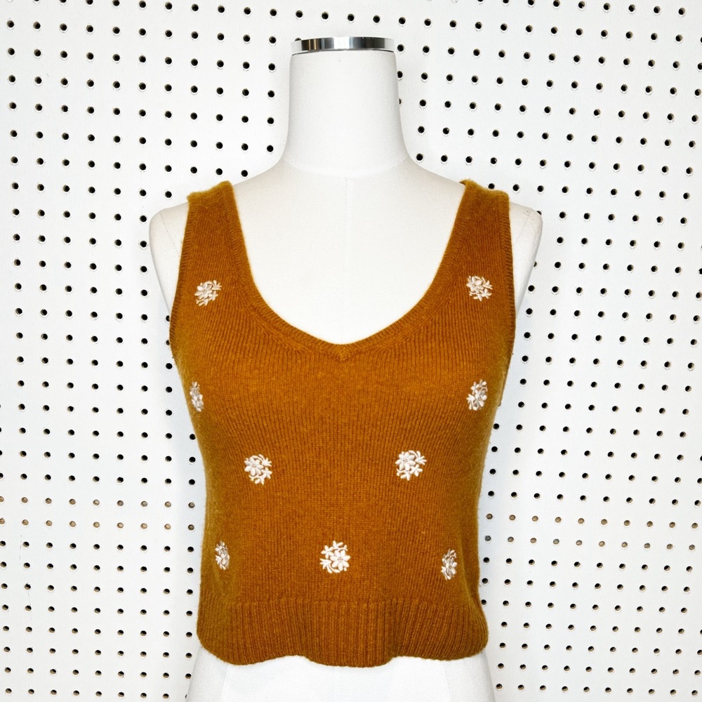 Madewell | Floral-Embroidered V-Neck Sweater Tank, Cropped Length‎ Sz. XS